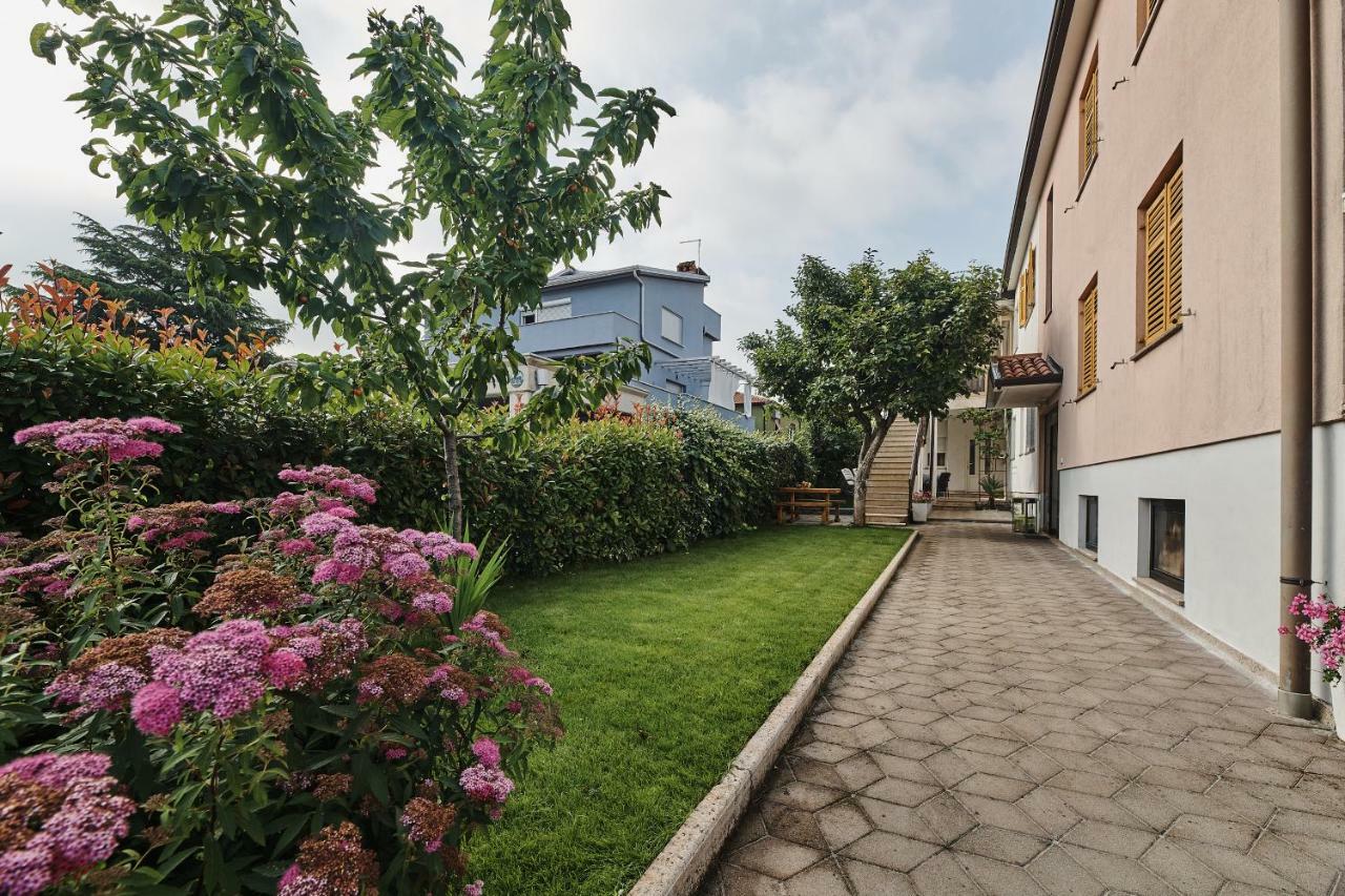 Apartment Car Umag Exterior foto